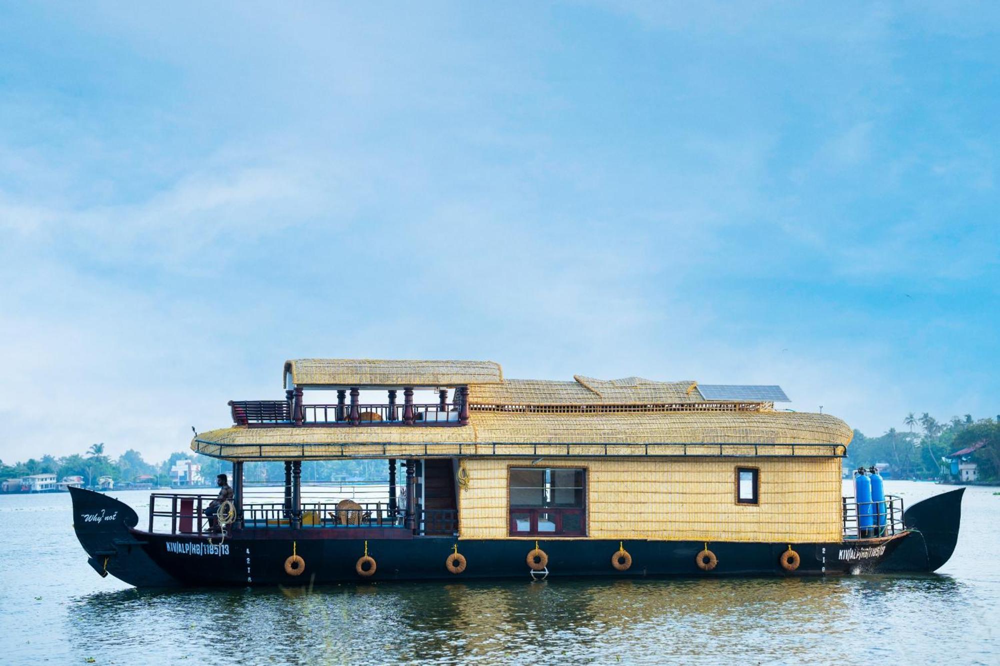 Hotel Why Not Houseboat Alappuzha Zewnętrze zdjęcie