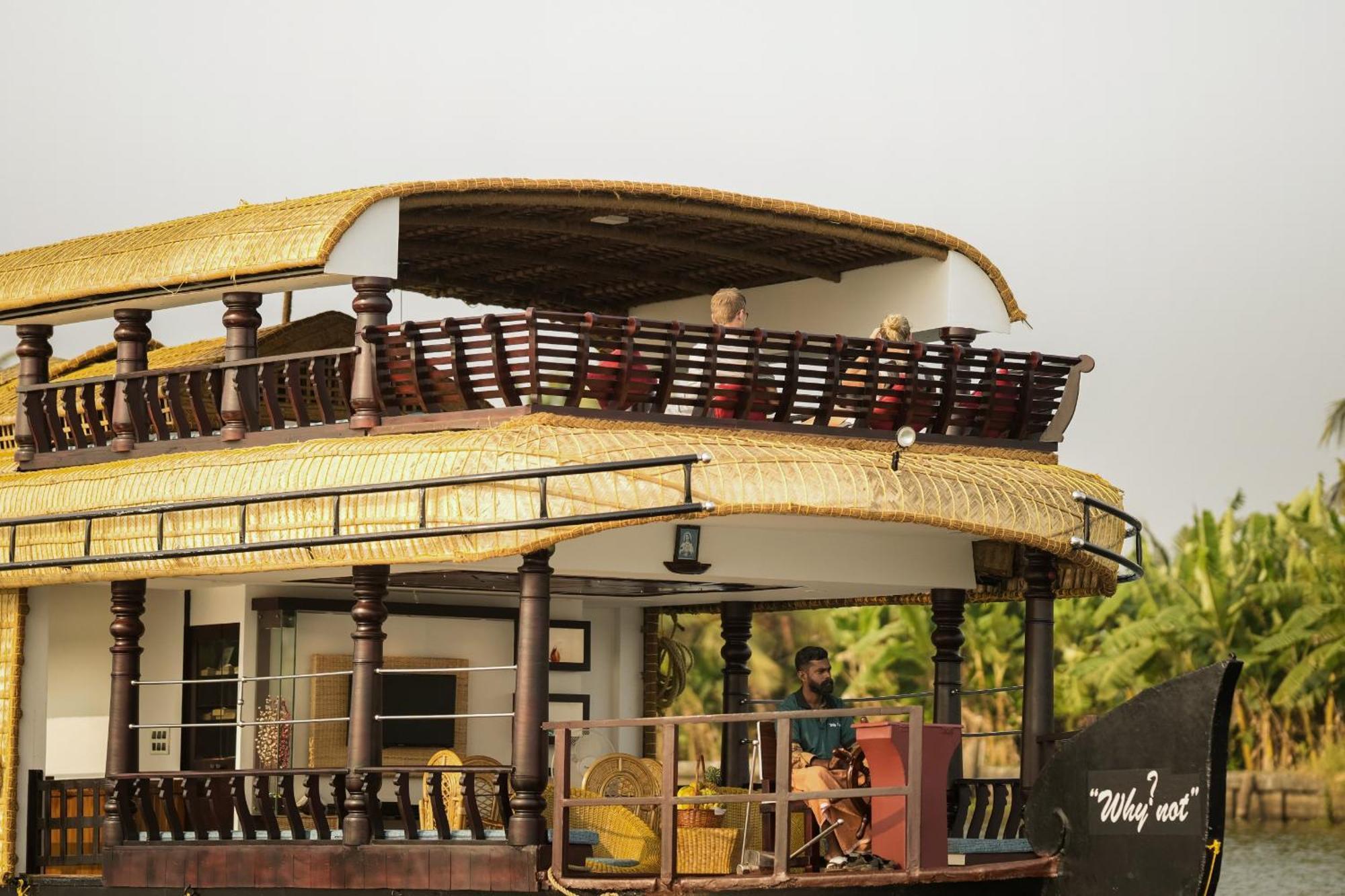 Hotel Why Not Houseboat Alappuzha Zewnętrze zdjęcie