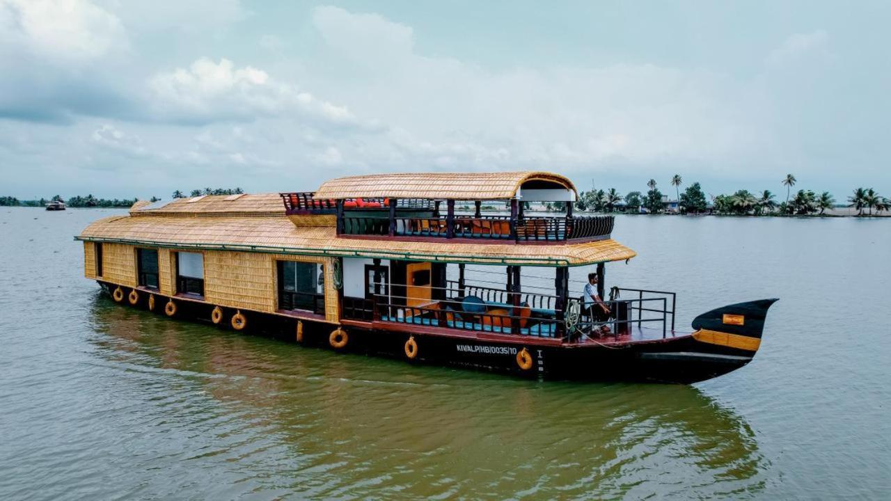 Hotel Why Not Houseboat Alappuzha Zewnętrze zdjęcie