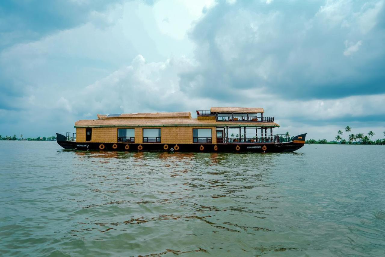 Hotel Why Not Houseboat Alappuzha Zewnętrze zdjęcie